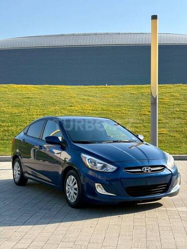 Hyundai Accent-4