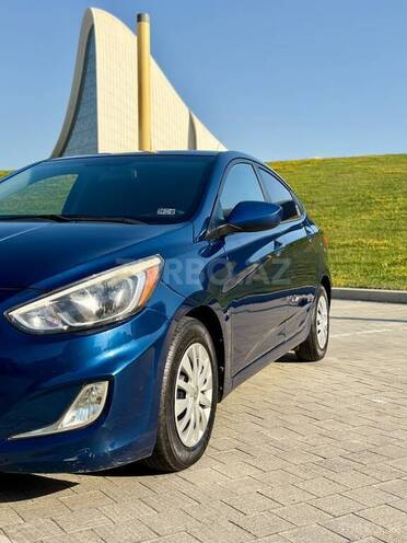 Hyundai Accent-9