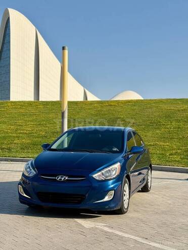 Hyundai Accent-6
