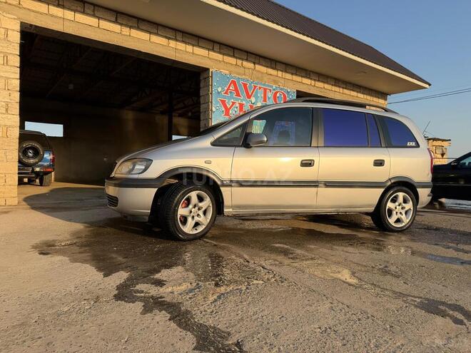 Opel Zafira-7