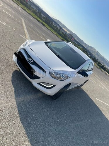 Hyundai i30-7