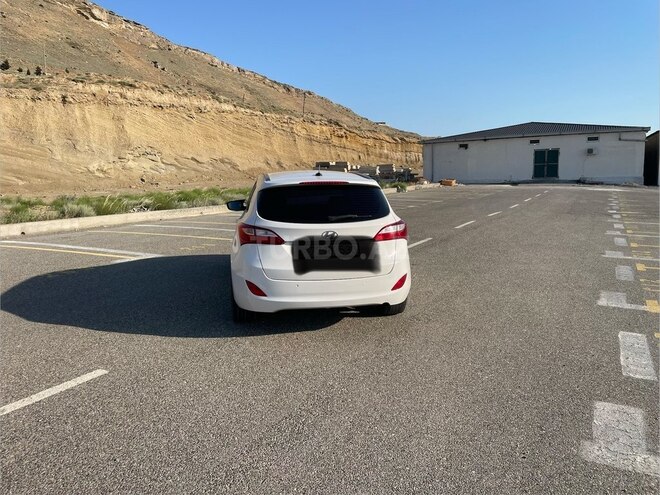 Hyundai i30-6