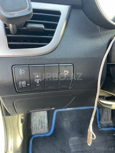 Hyundai i30-13