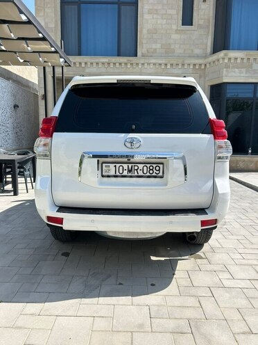 Toyota Land Cruiser Prado-2