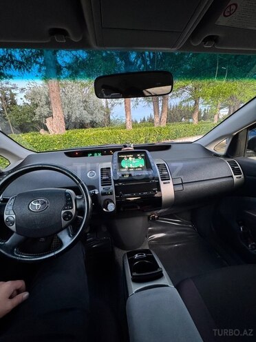 Toyota Prius-10