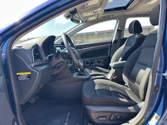 Hyundai Sonata-11