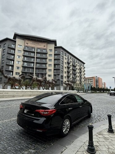 Hyundai Sonata-4