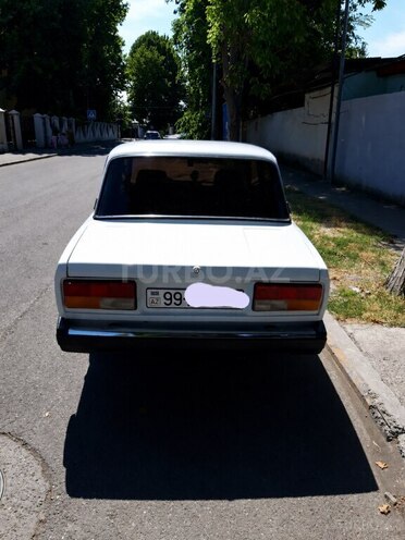 LADA (VAZ) 2107-2