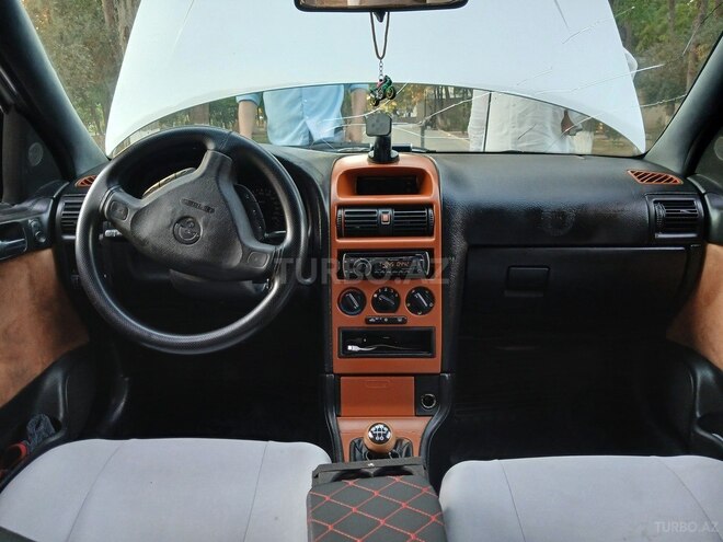 Opel Astra-4