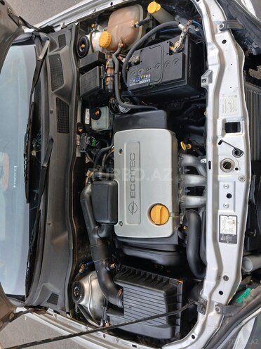 Opel Astra-2