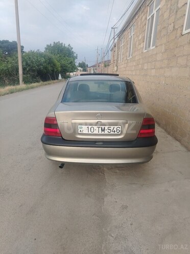Opel Vectra-2