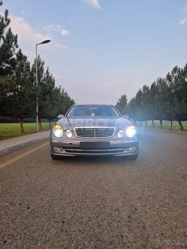 Mercedes E 320-3
