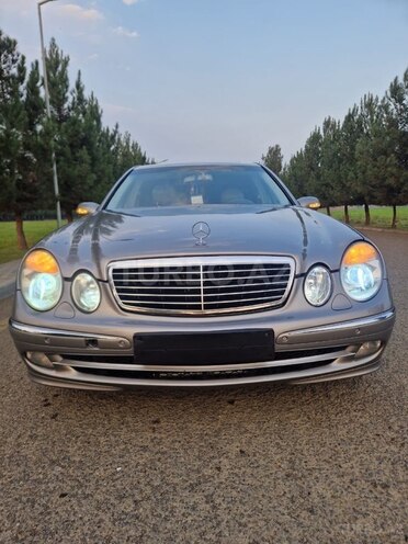 Mercedes E 320-2