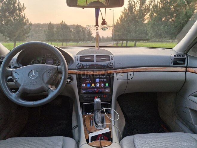 Mercedes E 320-10