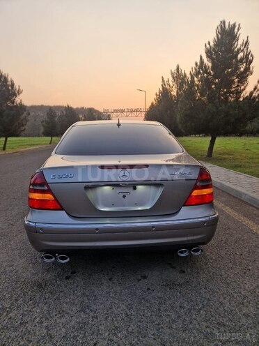 Mercedes E 320-7