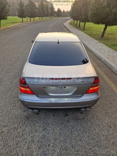 Mercedes E 320-6