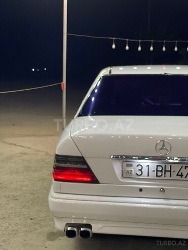 Mercedes 250 D-7