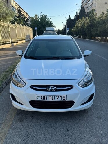 Hyundai Accent-1