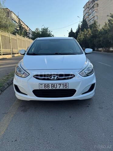 Hyundai Accent-7