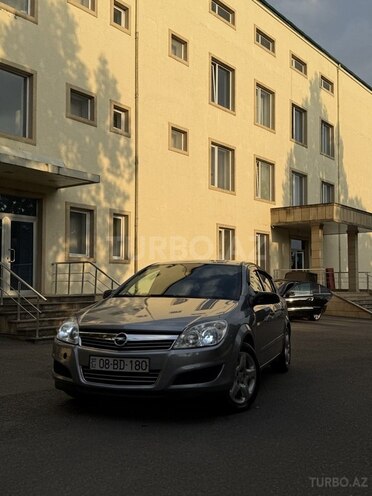Opel Astra-2