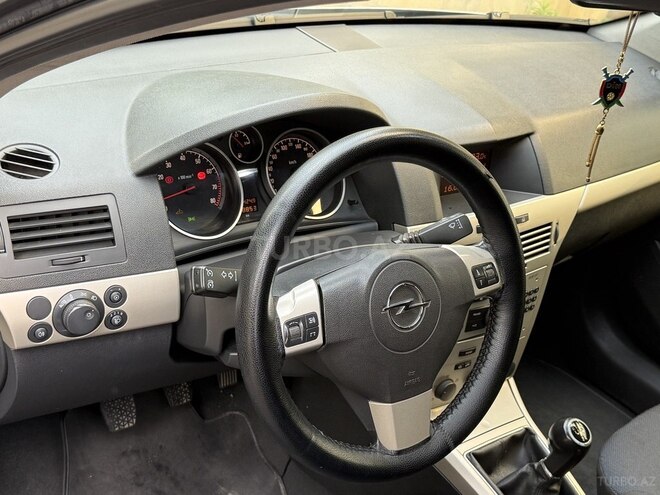 Opel Astra-8