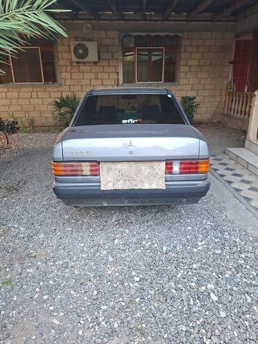 Mercedes 190-3
