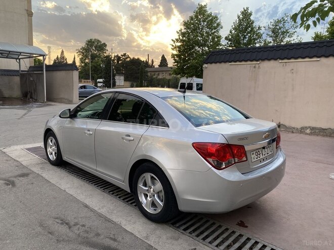 Chevrolet Cruze-6
