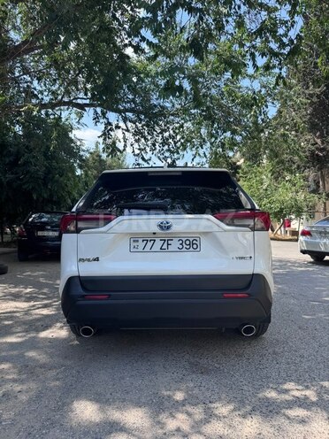 Toyota RAV4-2