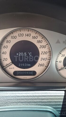 Mercedes E 200-3
