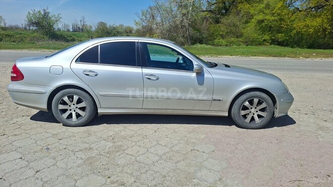 Mercedes E 200-4