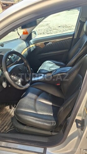 Mercedes E 200-5