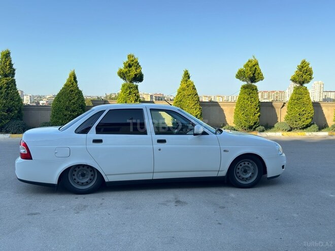 LADA (VAZ) Priora-8