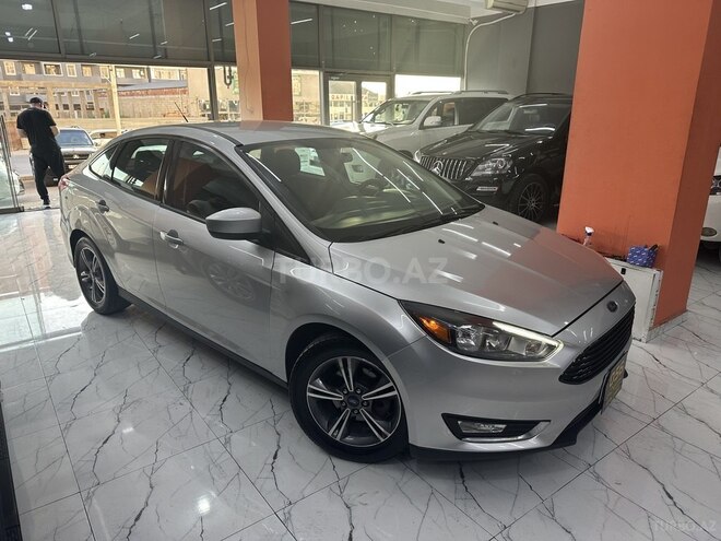 Ford Focus-9