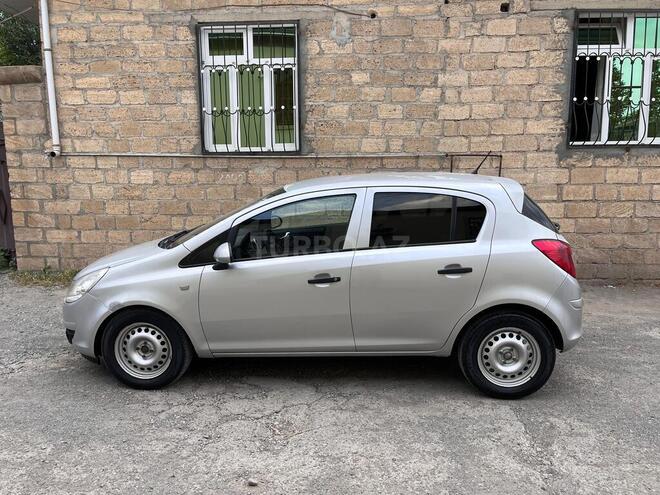 Opel Corsa-3