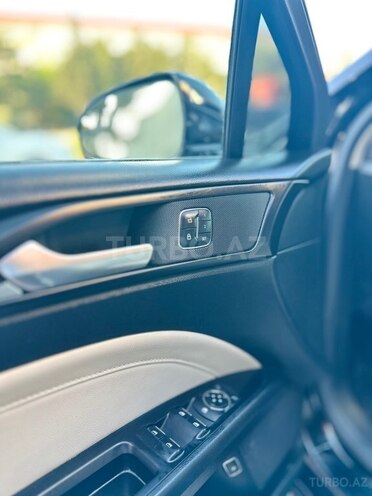 Ford Fusion (North America)-7