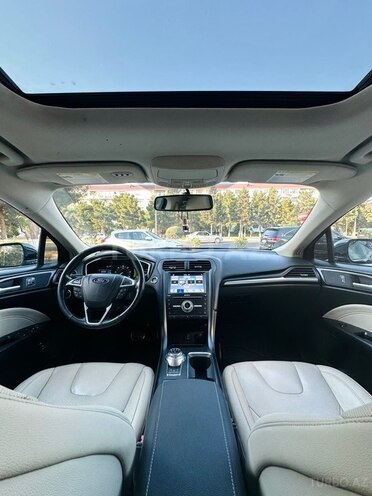 Ford Fusion (North America)-10