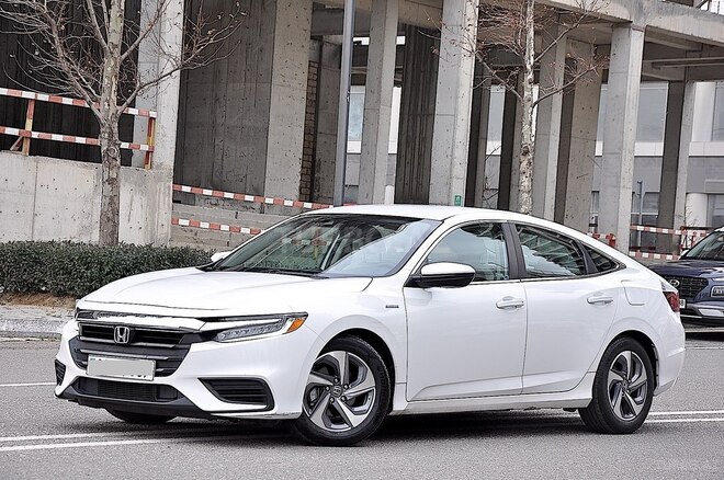 Honda Insight-12