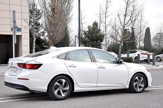 Honda Insight-11