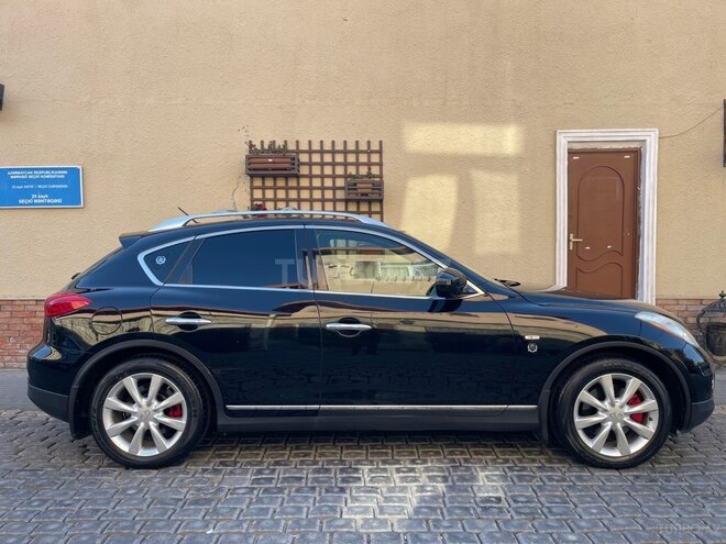 Infiniti EX35-7