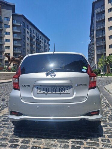 Nissan Note-12