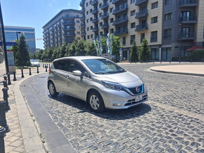 Nissan Note-3