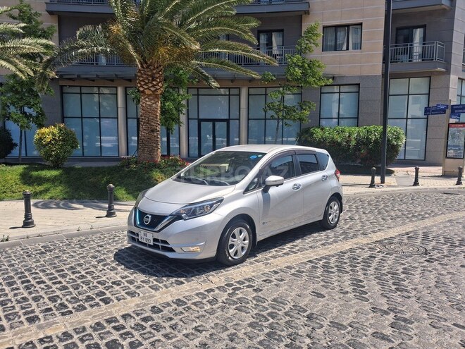Nissan Note-2