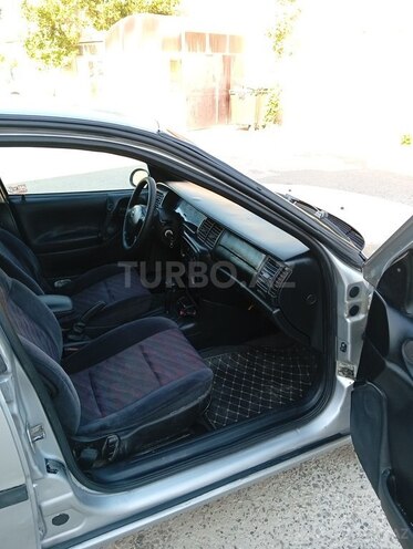 Opel Vectra-11