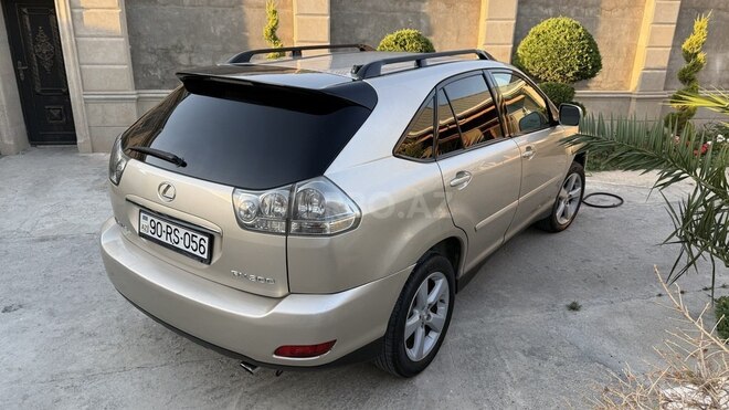 Lexus RX 330-12