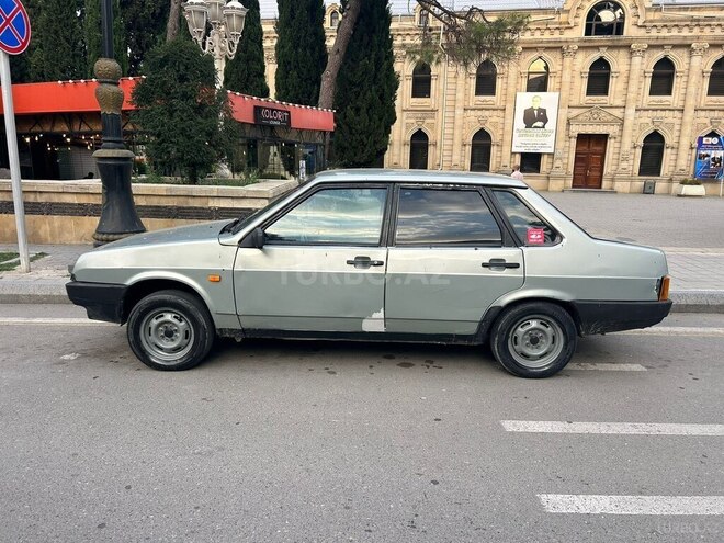LADA (VAZ) 21099-5