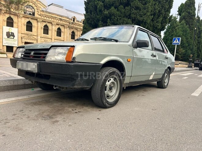 LADA (VAZ) 21099-1