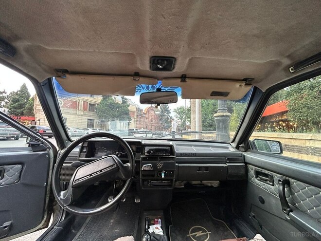 LADA (VAZ) 21099-9