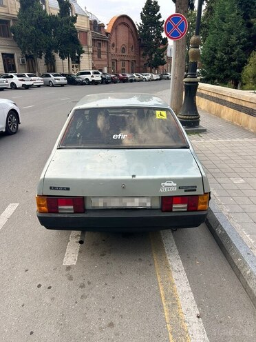LADA (VAZ) 21099-8