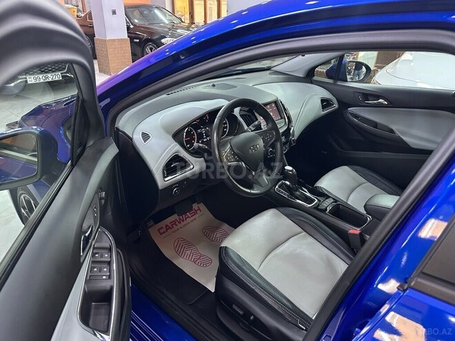 Chevrolet Cruze-16