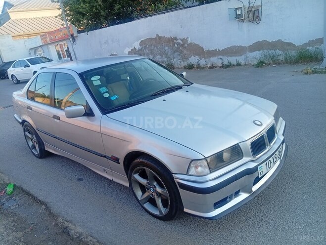 BMW 318-6